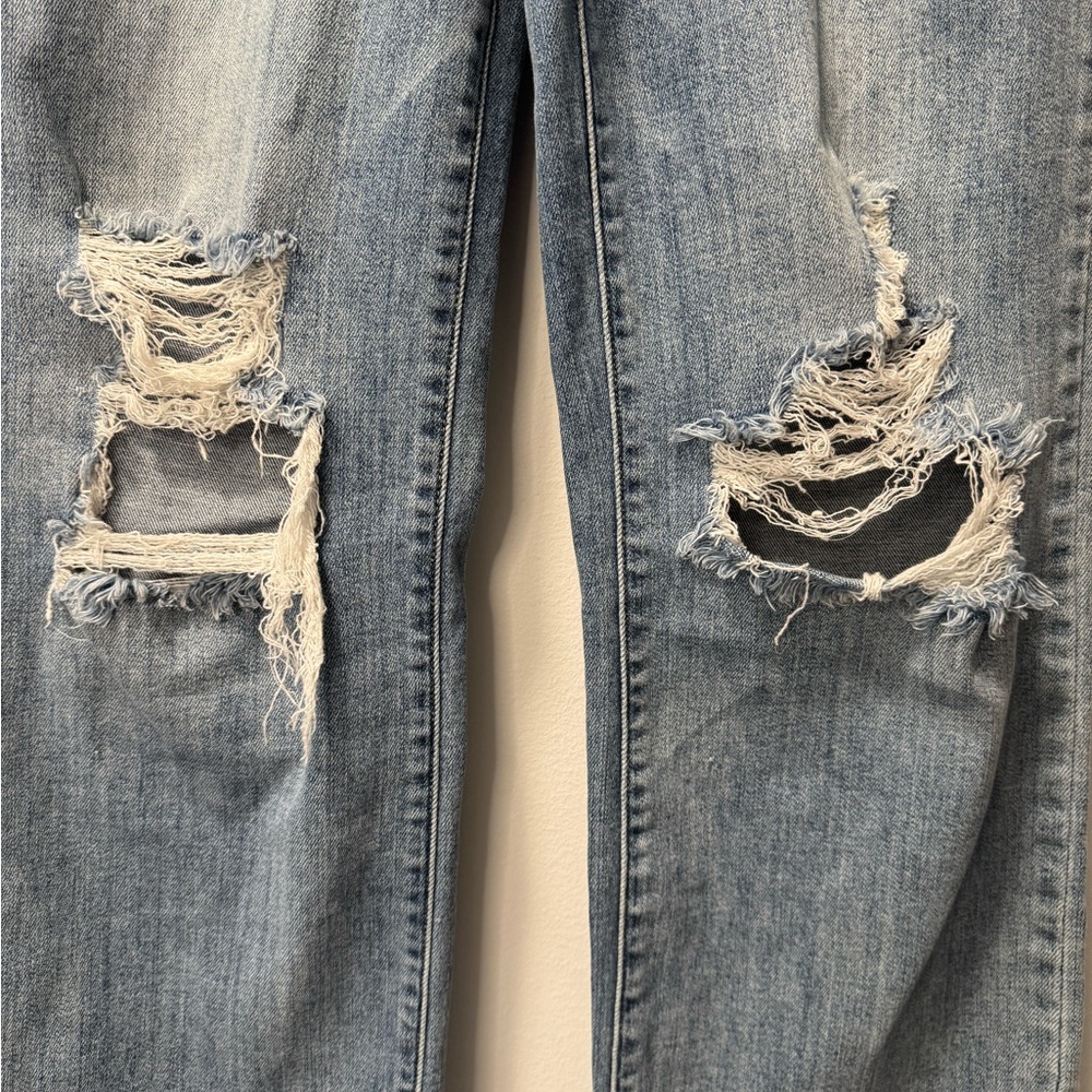 Judy Blue Women Jeans 5/27 Straight Fit Distressed High Rise Stretch Light Wash - Picture 4 of 6